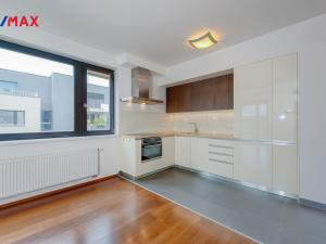 Pronájem bytu 2+kk, Praha - Dolní Chabry, Poštova, 56 m2