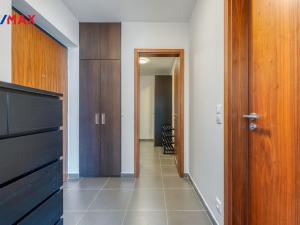 Pronájem bytu 2+kk, Praha - Dolní Chabry, Poštova, 56 m2