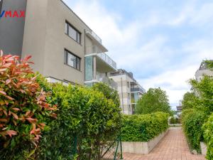 Pronájem bytu 2+kk, Praha - Dolní Chabry, Poštova, 56 m2