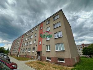 Prodej bytu 3+1, Klášterec nad Ohří - Miřetice u Klášterce nad Ohří, Pod Stadionem, 60 m2