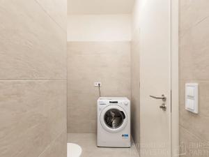 Pronájem bytu 2+kk, Praha - Libeň, V zahradách, 51 m2