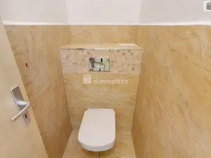 Pronájem bytu 2+1, Opava - Město, Dolní náměstí, 76 m2