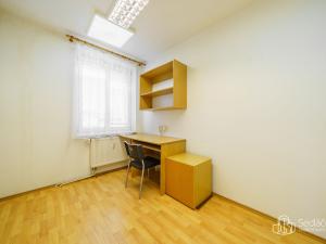 Prodej bytu 4+1, Sokolov, Poláčkova, 76 m2