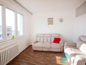 Pronájem bytu 3+1, Praha - Zličín, Nedašovská, 62 m2