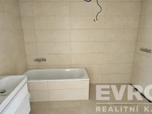 Prodej rodinného domu, Sezemice, Družstevní, 121 m2