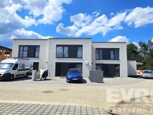 Prodej rodinného domu, Sezemice, Družstevní, 121 m2