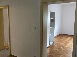 Pronájem bytu 2+1, České Budějovice - České Budějovice 7, Heydukova, 80 m2