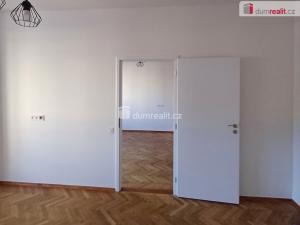 Pronájem bytu 2+1, Praha - Smíchov, Plzeňská, 71 m2