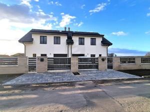 Prodej bytu 4+kk, Přerov nad Labem, 125 m2