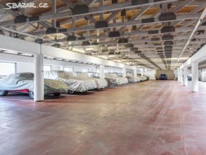 Pronájem garážového stání, Praha - Vysočany, Pešlova, 14 m2