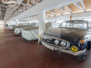 Pronájem garážového stání, Praha - Vysočany, Pešlova, 14 m2