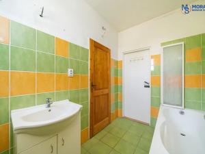 Prodej rodinného domu, Bílá Lhota, 480 m2