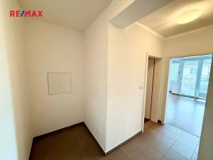 Prodej bytu 1+kk, Velký Osek, U hřiště, 39 m2