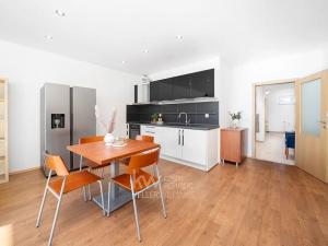 Prodej bytu 2+kk, Praha - Modřany, Pískařská, 79 m2