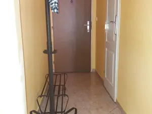 Prodej bytu 1+kk, Praha - Troja, Hnězdenská, 25 m2