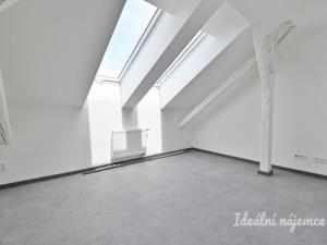 Pronájem atypického bytu, Brno - Královo Pole, Malátova, 97 m2