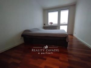 Pronájem bytu 2+1, Praha - Záběhlice, Bramboříková, 59 m2