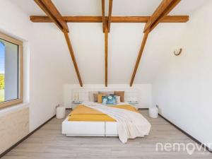 Prodej rodinného domu, Březová-Oleško, Východní, 285 m2