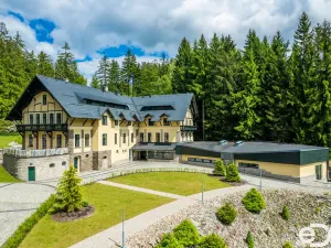 Pronájem ubytování, Jablonec nad Nisou, U Lesního divadla, 2930 m2