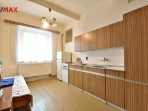 Prodej bytu 2+1, Úpice, náměstí T. G. Masaryka, 48 m2