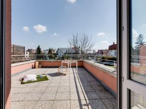 Prodej bytu 2+kk, Praha - Suchdol, Holubí, 43 m2