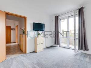 Prodej bytu 2+kk, Praha - Suchdol, Holubí, 43 m2