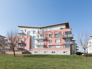 Prodej bytu 2+kk, Praha - Suchdol, Holubí, 43 m2