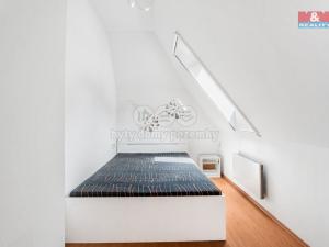 Prodej bytu 2+1, Velké Březno, Školní, 43 m2