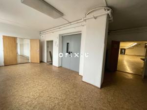 Pronájem skladu, Brno - Slatina, Vlárská, 351 m2