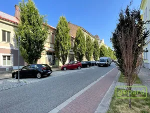 Pronájem kanceláře, Jičín - Valdické Předměstí, Husova, 14 m2