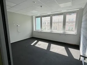 Pronájem kanceláře, Praha - Smíchov, Plzeňská, 356 m2