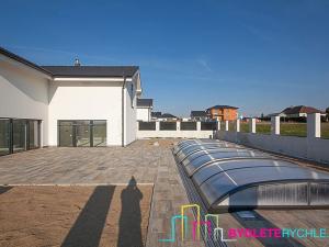 Prodej vily, Větrušice, 250 m2