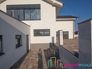 Prodej vily, Větrušice, 250 m2