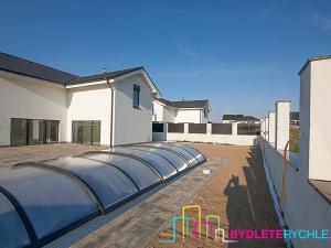 Prodej vily, Větrušice, 250 m2