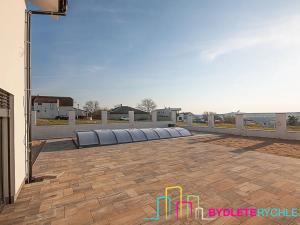 Prodej vily, Větrušice, 250 m2