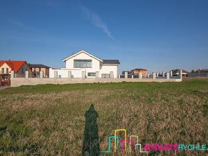 Prodej vily, Větrušice, 250 m2