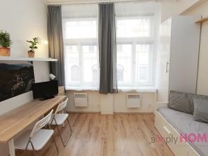 Pronájem bytu 1+kk, Praha - Žižkov, Cimburkova, 20 m2