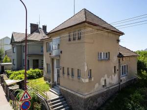 Prodej rodinného domu, Chrudim, Na Valech, 240 m2