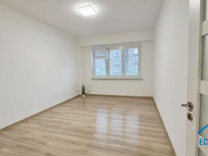 Prodej bytu 3+1, Praha - Vršovice, Vršovická, 77 m2