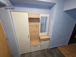Pronájem bytu 2+1, Meziboří, Prokopa Holého, 56 m2