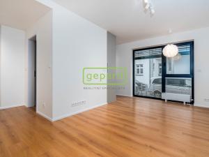 Prodej bytu 1+kk, Praha - Kobylisy, Pakoměřická, 30 m2