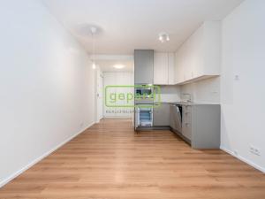 Prodej bytu 1+kk, Praha - Kobylisy, Pakoměřická, 27 m2