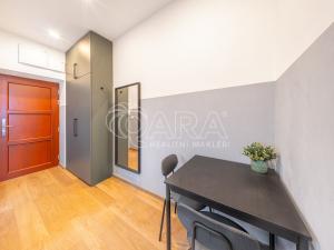 Pronájem bytu 1+kk, Praha - Žižkov, Milíčova, 33 m2