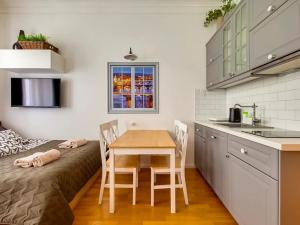 Prodej bytu 1+kk, Praha - Vinohrady, Záhřebská, 28 m2