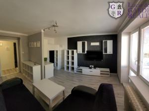 Pronájem bytu 2+1, Sezimovo Ústí, Dukelská, 70 m2