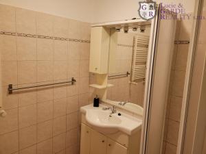 Pronájem bytu 2+1, Sezimovo Ústí, Dukelská, 70 m2