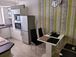 Pronájem bytu 2+1, Sezimovo Ústí, Dukelská, 70 m2