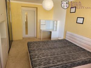 Pronájem bytu 2+1, Sezimovo Ústí, Dukelská, 70 m2