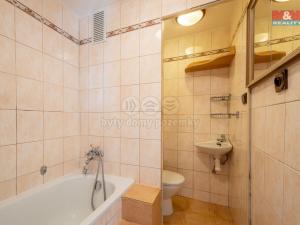 Pronájem bytu 1+1, Karlovy Vary, Ostrovská, 39 m2