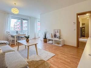 Pronájem bytu 2+kk, Brno, Křepelčí, 55 m2